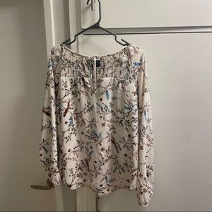 Beautiful floral blouse. size: US 10